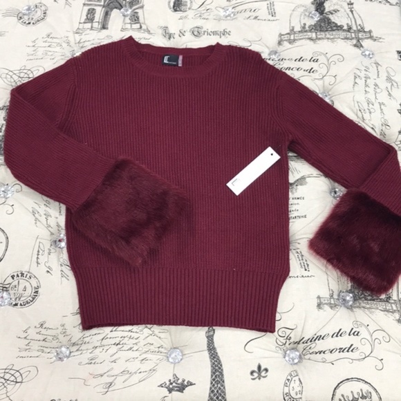 Love Token Knit Sweater with Faux Fur Cuffs - Picture 3 of 7